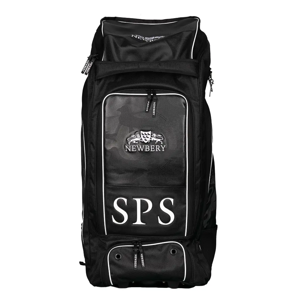 SPS Duffle Wheelie Front 2048.webp
