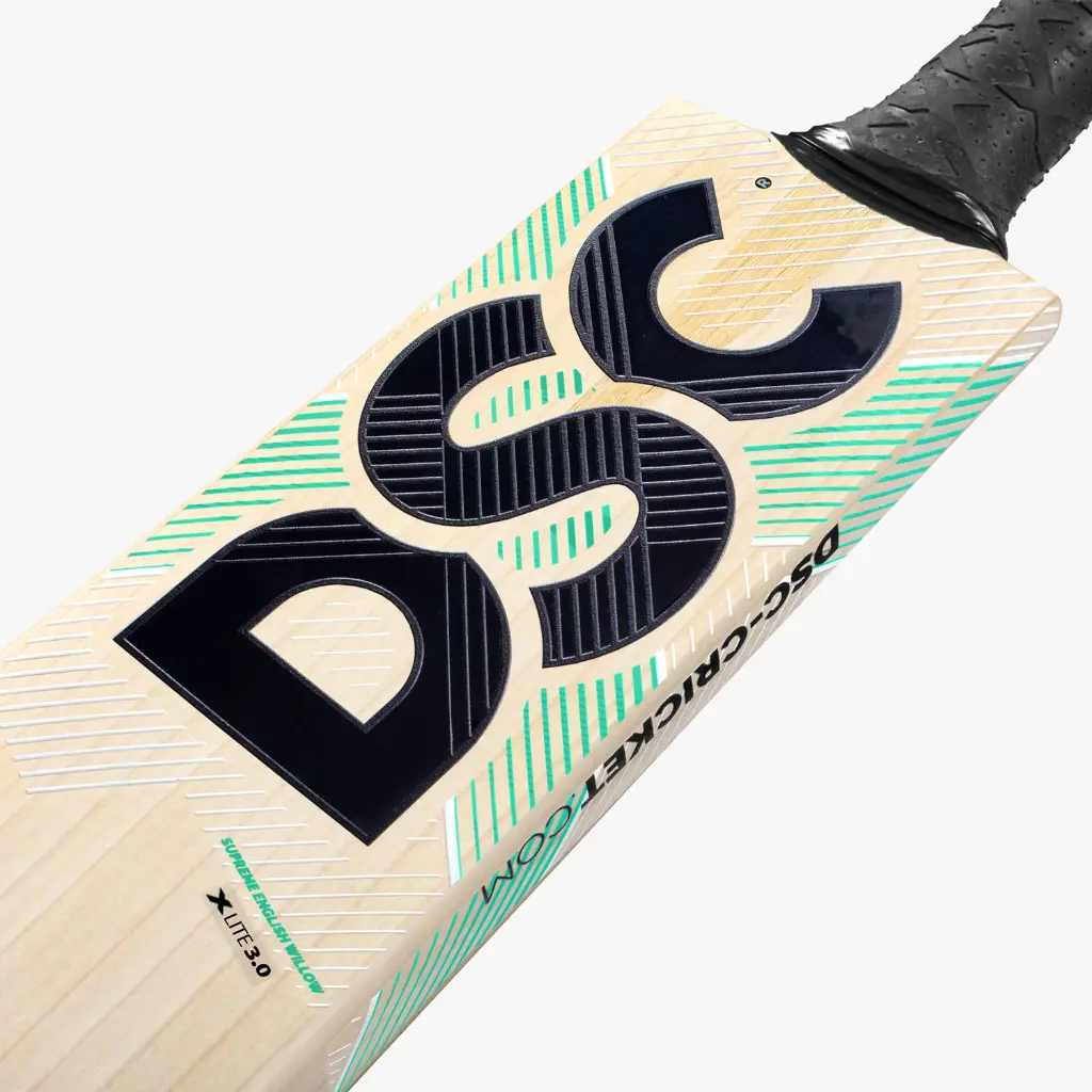 DSC-X-lite-3.0-UK-RANGE-CRICKET-BAT-4.webp