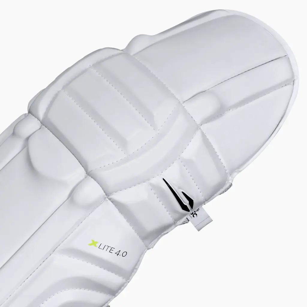 10-X-LITE-4.0-[DSC-LEG-GUARD-25]-UK-Web-Images-3 (1).webp